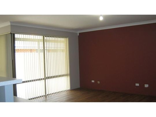 FABULOUS FAMILY HOME - Photo 1