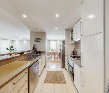 Beautiful Apartment Overlooking Swimming Pool and Gardens!!! - Photo 6