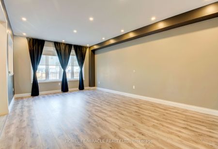 Detached Home For Lease | X8132356 - Photo 4