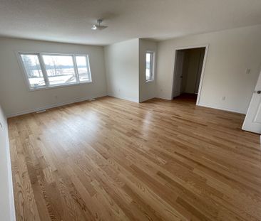For Lease - 103 Nottingham Road, Barrie, Ontario - Photo 4