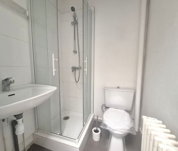Location Appartement 1 pièce 28m² ROUBAIX 59100 - Photo 2