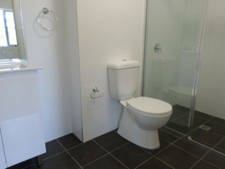 MODERN 2 BEDROOM UNIT - Photo 4