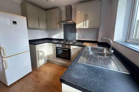 Buckingham Road, Petersfield, Hampshire, GU32 - Photo 3