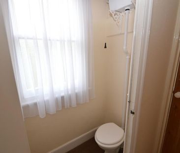 2 bedroom maisonette to rent - Photo 6