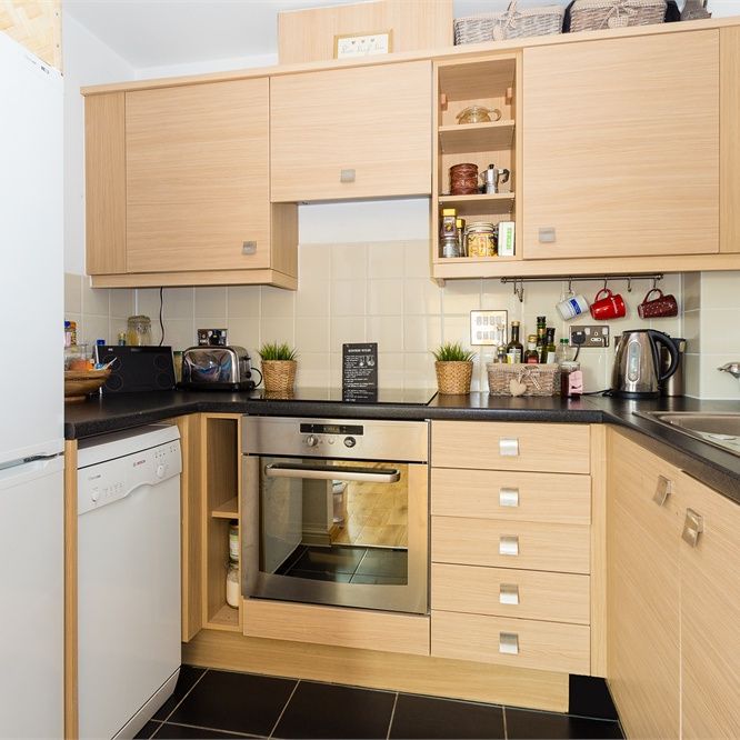 1 bed flat to rent in Wooldridge Close, Feltham, TW14 - Photo 1