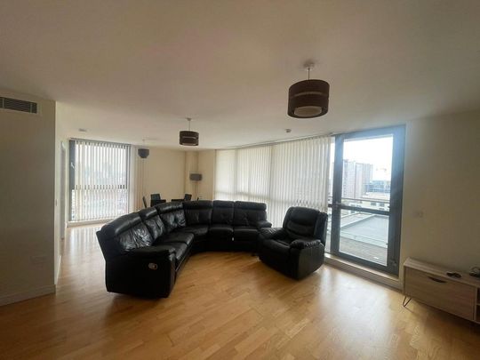 3 bedroom apartment to rent - Photo 1