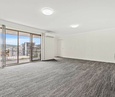 Renovated 2 Bedroom Unit - Move In Ready - Photo 3