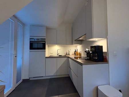 Dakappartement met 1 slaapkamer in het centrum van Hooglede - Photo 3