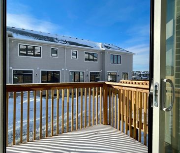 For Lease - 83 Milady Crescent, Barrie, Ontario - Photo 2