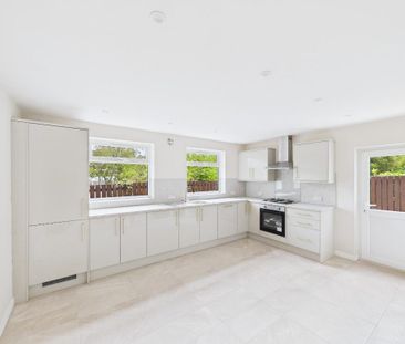 3 bedroom semi-detached house to rent - Photo 1