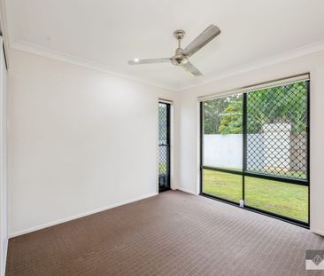 CHARMING 4 BEDROOM FAMILY HOME - Photo 4