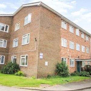 2 Bed Flat, Norcroft Court, SO16 - Photo 3