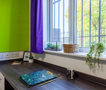 1 bedroom in a flat share to rent - Photo 3