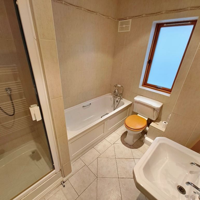 5 White Gables, Loughlinstown, Dublin - Photo 1