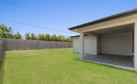 Beautifully Finished Family Home in Liberty Rise, Mount Louisa - Photo 4