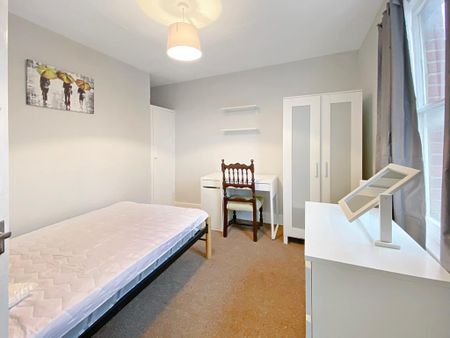 5 bedroom house share to rent - Photo 3