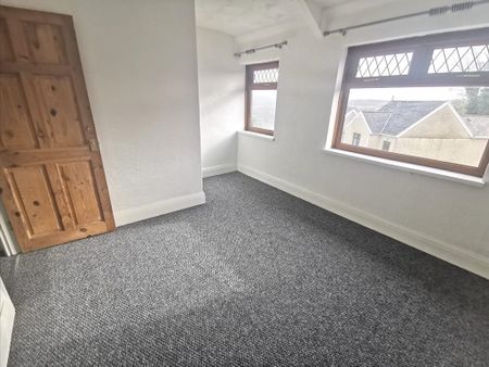 Slate Street, Morriston, SA6 8AY - Photo 4