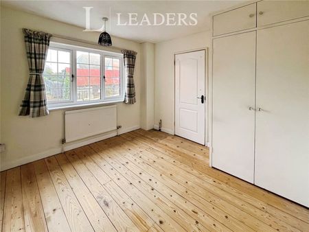 4 bedroom house to rent Mill Street, St. Osyth, Clacton-on-Sea, CO16 - Photo 5