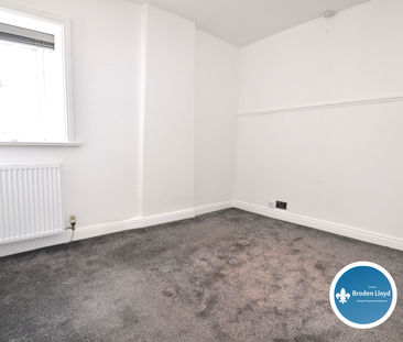 2 bedroom cottage to rent - Photo 2