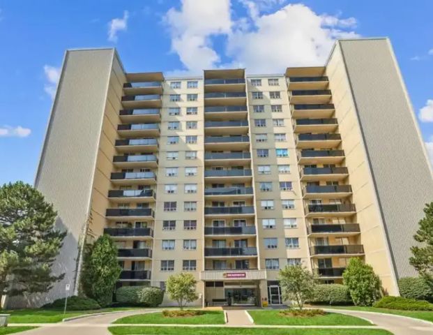 Glencrest Terrace Apartments | 3055 Glencrest Road, Burlington - Photo 1