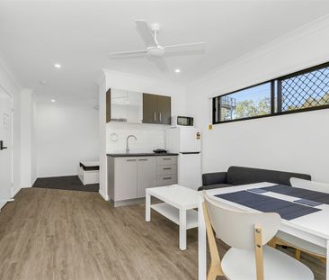 NEAR NEW OXLEY STUDIO! - Photo 6