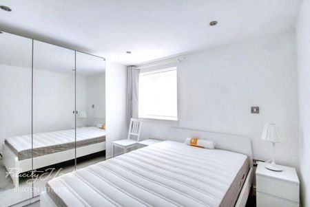 3 bedroom flat to rent - Photo 3