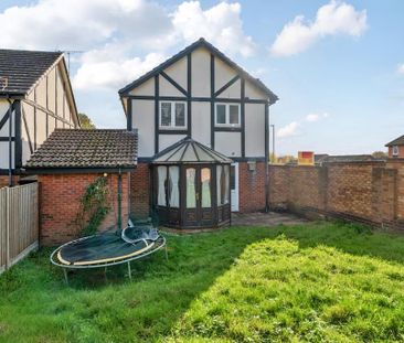 3 bedroom detached house to rent - Photo 4