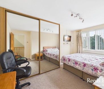 2 Sandyknowes Grove, Newtownabbey, BT36 5DG - Photo 5