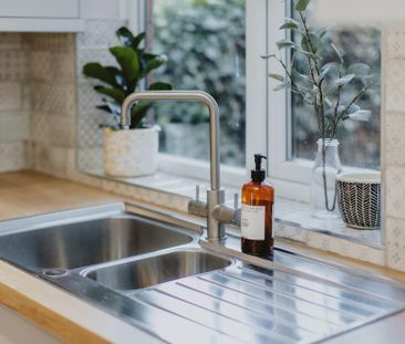 88 Emscote Road, Warwick - Photo 2