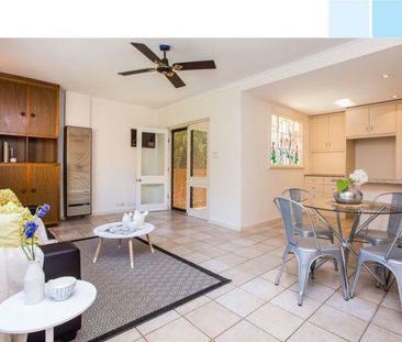 Great Family Home - Versatile Floorplan! - Photo 1