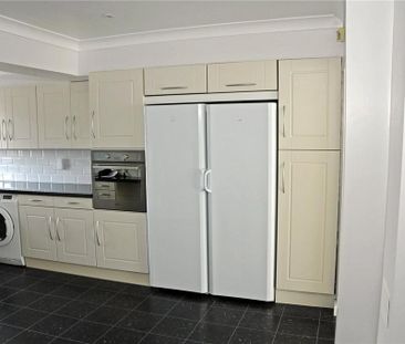 3 bedroom terraced house to rent - Photo 6