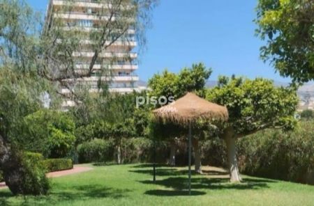 Casa adosada en alquiler en Nueva Torrequebrada - Photo 2