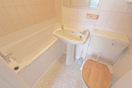 Cromer Road, Southend On Sea, SS1 - Photo 4