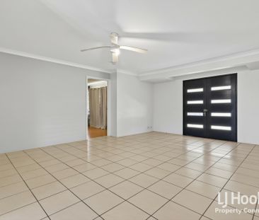 Spacious 4 Bedroom Home with Private Master Bedroom! - Photo 5