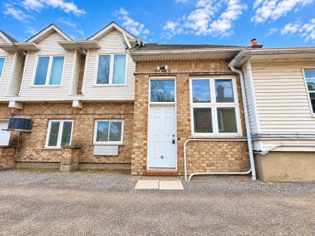 51 Eastchester Avenue, Unit 3 (Main Floor), St. Catharines — Unit 3 (Main Floor) - Photo 2