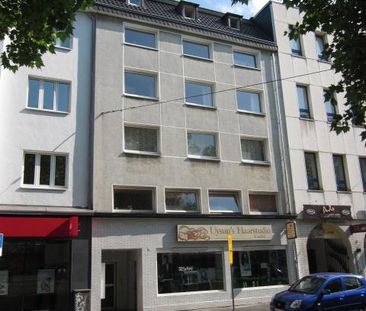 Leben mitten in der Stadt. Geräumige 2,5-Zimmer-Stadtwohnung - Foto 4