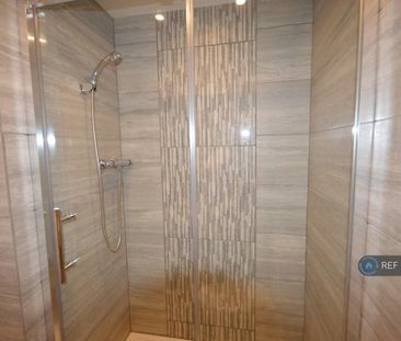 Studio to rent - Photo 6