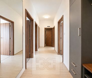 Apartment for rent, 3+kk - 2 bedrooms, 90m - Photo 4