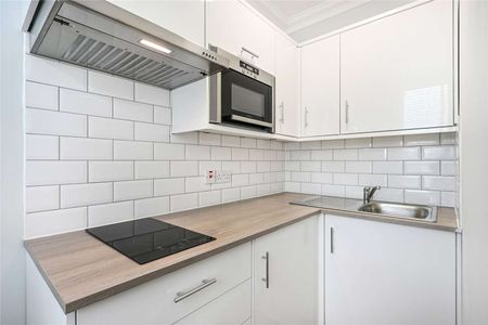 A bright studio flat in the heart of Kensington - Photo 3