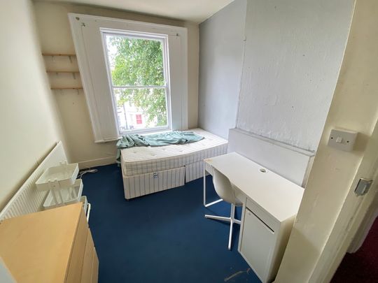 7 Bed Student Accommodation - Photo 1