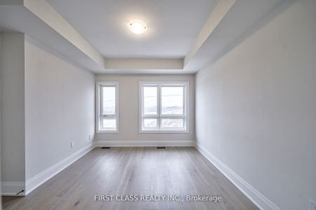 Detached Home For Lease | N8057362 - Photo 2