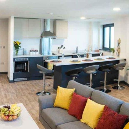 1 bedroom in a flat share to rent - Photo 1