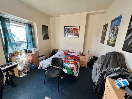 5 bedroom terraced house to rent - Photo 3