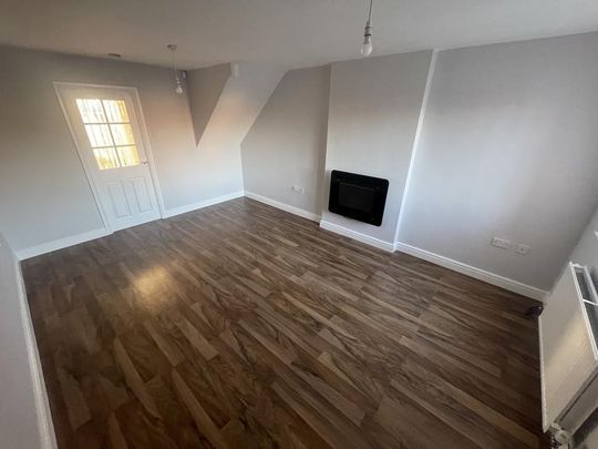 2 bedroom terraced house to rent - Photo 1