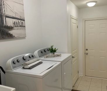 Condo Townhouse For Lease | N9259574 - Photo 5