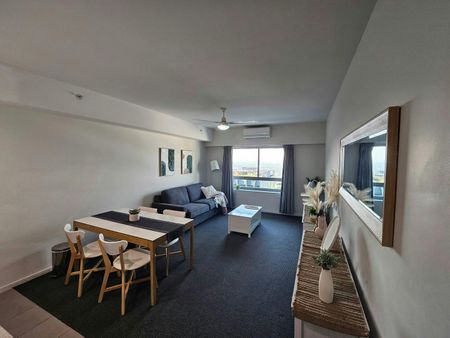 STUNNING FULLY FURNISHED STUDIO APARTMENT - Photo 4