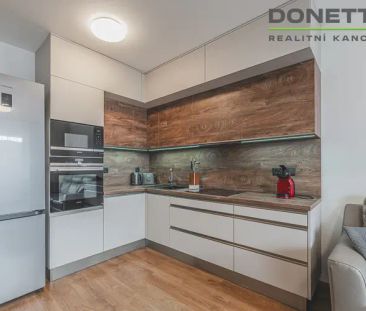 Pronájem pěkného zařízeného bytu 2+kk s lodžií ve vyhledávané lokal... - Photo 6