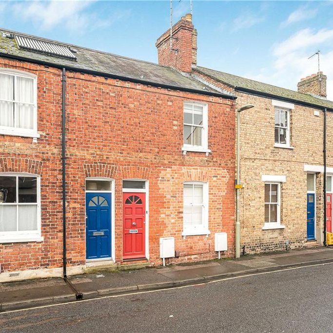 2 bedroom terraced house to rent - Photo 1
