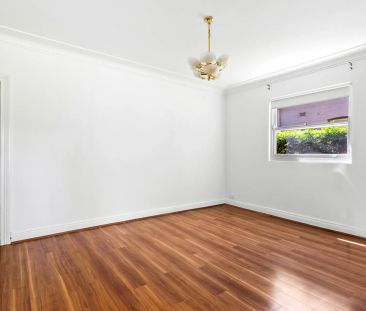 Light-Filled Two-Bedroom Home in a Convenient, Quiet Location - Photo 1