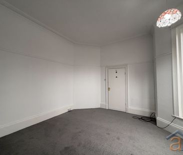 To Let – The Coach House, Crescent Road – Available Immediately - Photo 1